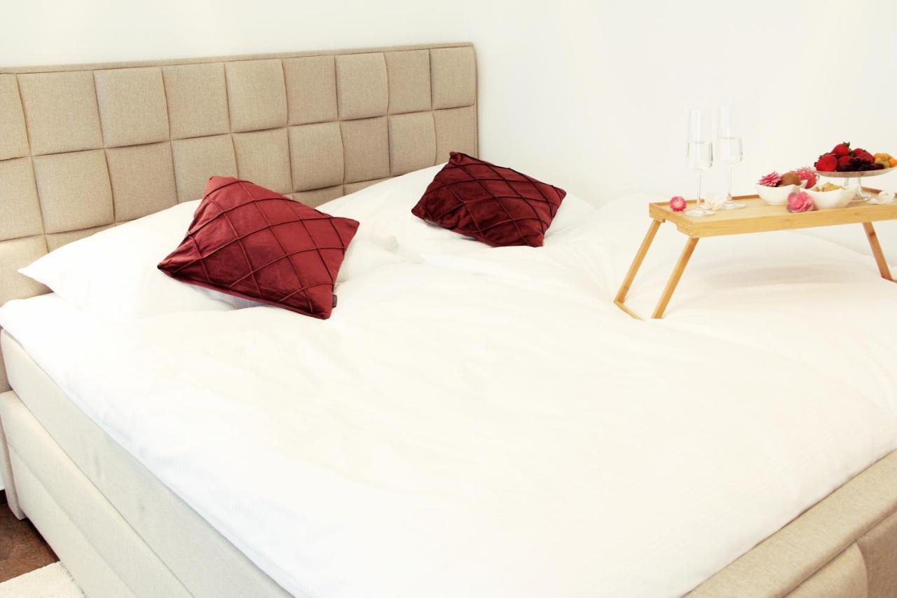 Secret Hideaways Cozystudio Superior Apartments Mit Wifi L 450M Bis Uni L Messe L Flughafen L Zoo Duisburgo Exterior foto